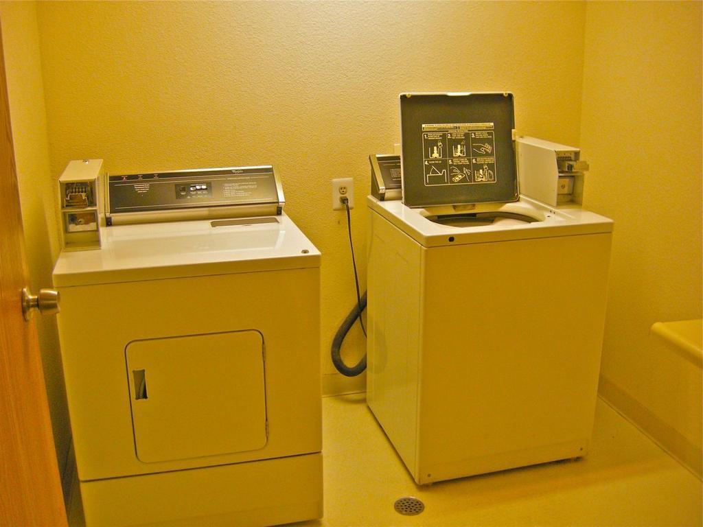 Super 8 By Wyndham The Dalles Or Exterior foto